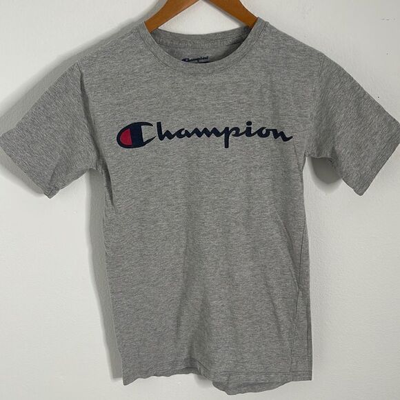 Champion short sleeve basic tee.  Embroidered emblem on sleeve.  Size XS. - Picture 1 of 3